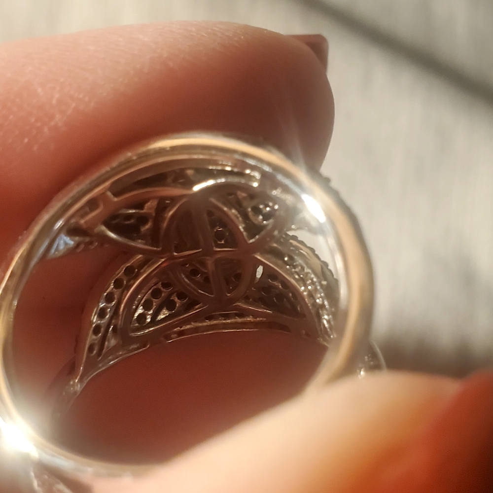 HSN vintage Blue Diamond irridiated statement ring. - Picture 3 of 5